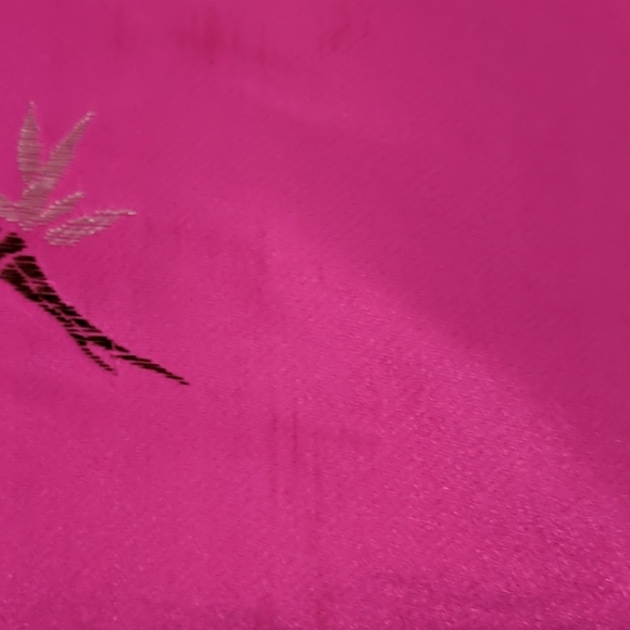 3 for $30 Pink & Gold Sleeveless Blouse - Picture 5 of 6